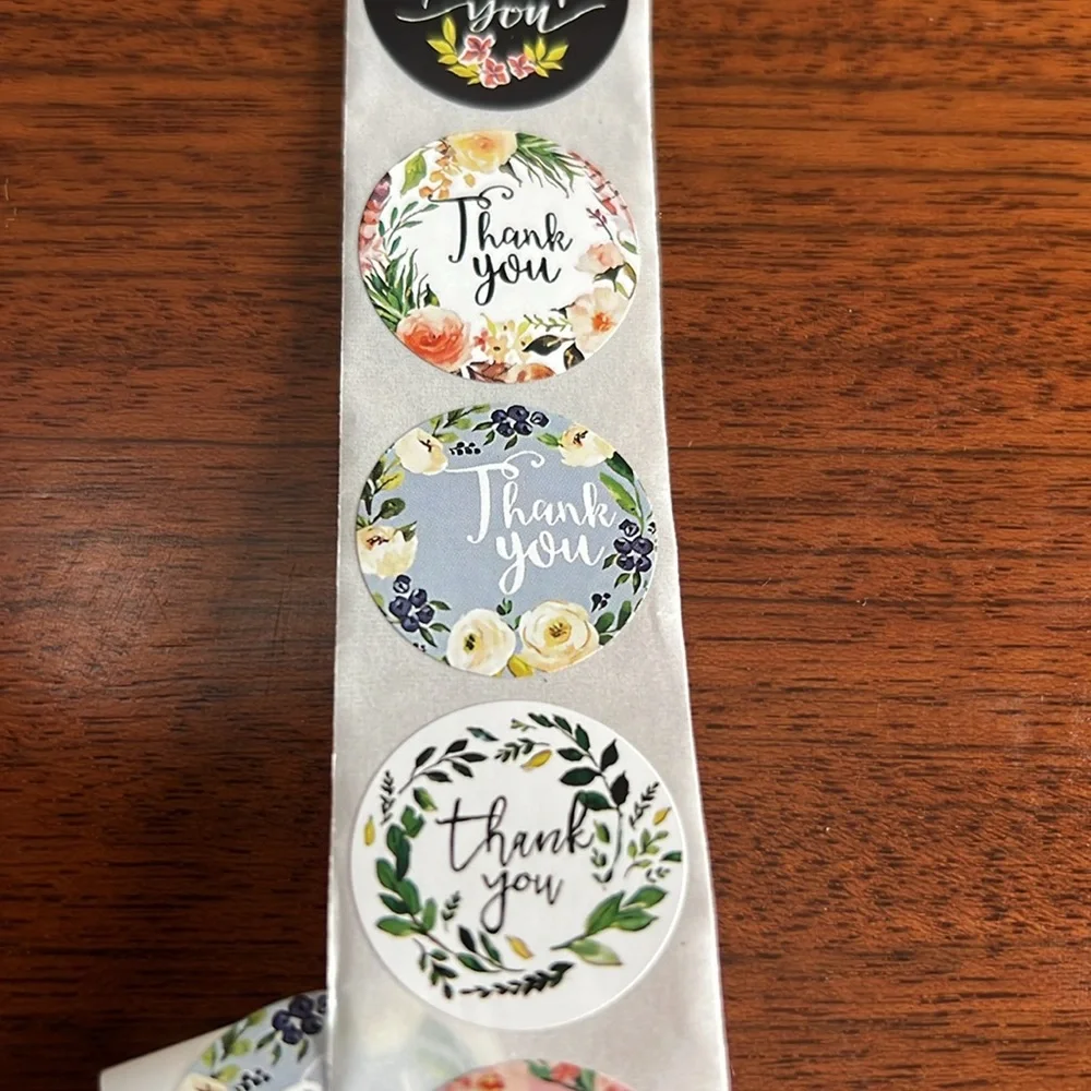 Roll of 500 Thank You Stickers For Packages